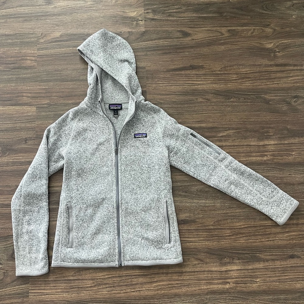 Patagonia women’s fleece size small.
